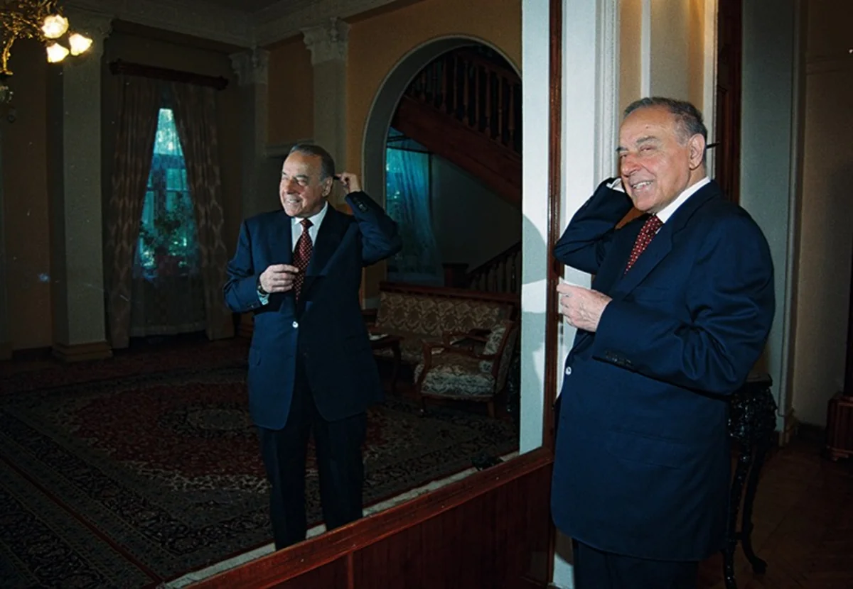 Heydər Əliyevin şəxsi fotoqrafı: “Qayıtdı ki, sənə deyirəm…”